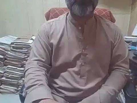 Snapshot of hairymaster95 chatting on 10/25/25, 04:20 hairymaster95 online show from 10/25/25, 04:20