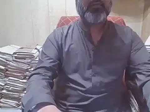 Snapshot of hairymaster95 chatting on 10/27/25, 03:21 hairymaster95 online show from 10/27/25, 03:21