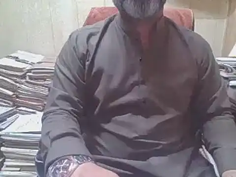 Snapshot of hairymaster95 chatting on 11/01/25, 04:25 hairymaster95 online show from 11/01/25, 04:25