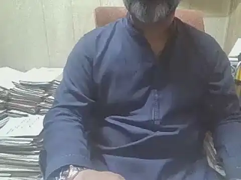 Snapshot of hairymaster95 chatting on 11/04/25, 04:22 hairymaster95 online show from 11/04/25, 04:22