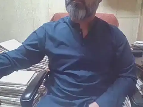 Snapshot of hairymaster95 chatting on 11/17/25, 04:07 hairymaster95 online show from 11/17/25, 04:07