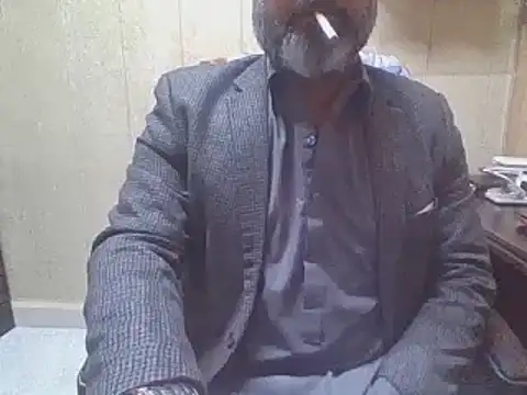 Snapshot of hairymaster95 chatting on 12/20/25, 04:19 hairymaster95 online show from 12/20/25, 04:19