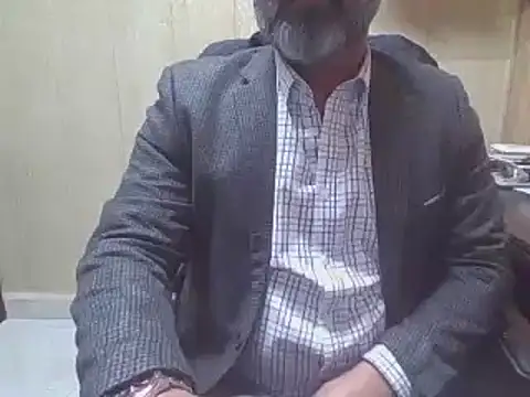 Snapshot of hairymaster95 chatting on 12/22/25, 04:20 hairymaster95 online show from 12/22/25, 04:20