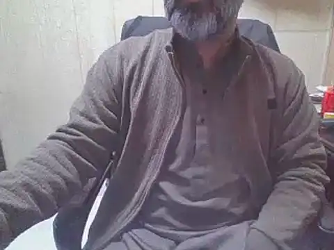 Snapshot of hairymaster95 chatting on 01/09/26, 04:15 hairymaster95 online show from 01/09/26, 04:15