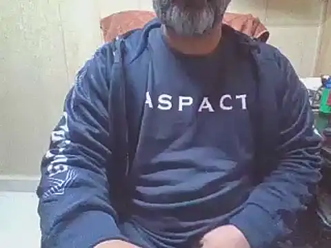 Snapshot of hairymaster95 chatting on 02/01/26, 07:07 hairymaster95 online show from 02/01/26, 07:07