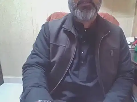 Snapshot of hairymaster95 chatting on 02/02/26, 04:44 hairymaster95 online show from 02/02/26, 04:44