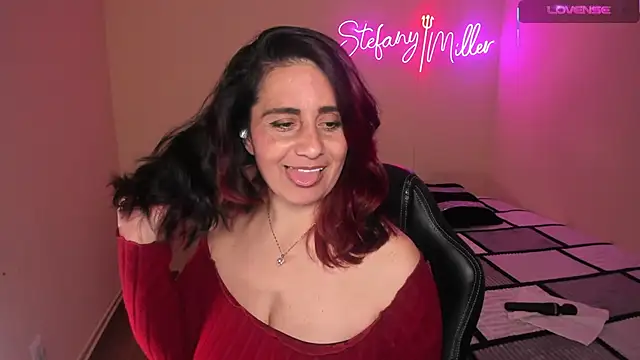 stefany miller77 online show from 03/23/25, 12:15
