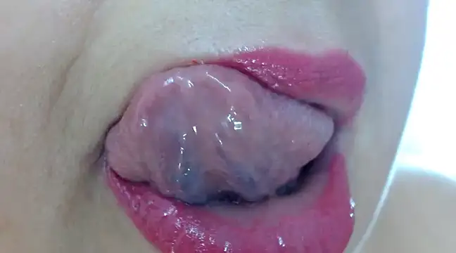 Snapshot of Kerly_Doll chatting on 01/09/25, 11:34 Kerly Doll online show from 01/09/25, 11:34