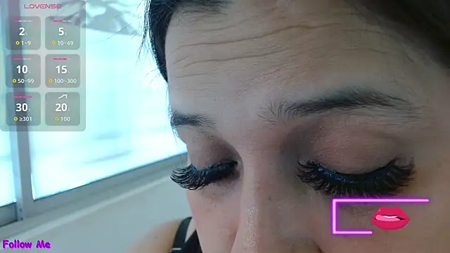 Kerly Doll online show from 11/27/25, 04:53