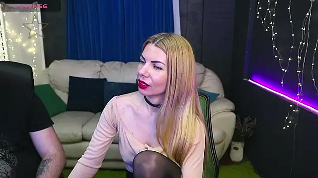Snapshot of AlisaAleksandr chatting on 02/10/25, 03:21 AlisaAleksandr online show from 02/10/25, 03:21