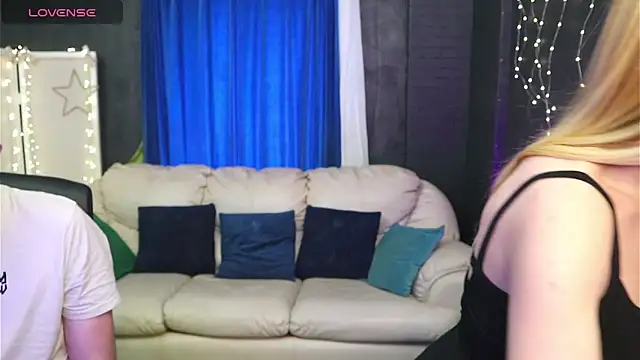 Snapshot of AlisaAleksandr chatting on 03/16/25, 11:27 AlisaAleksandr online show from 03/16/25, 11:27