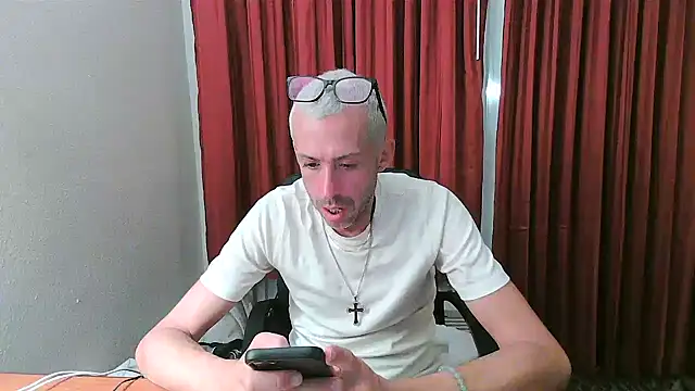 smokenstrokex online show from 11/08/25, 01:17