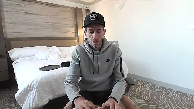 Snapshot of smokenstrokex chatting on 02/14/26, 03:42 smokenstrokex online show from 02/14/26, 03:42