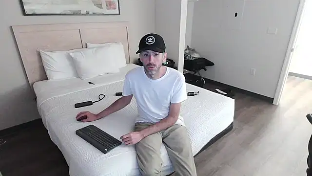 Snapshot of smokenstrokex chatting on 03/19/26, 11:42 smokenstrokex online show from 03/19/26, 11:42