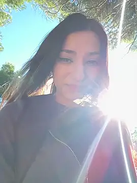 Snapshot of _MiaQueen_ chatting on 12/07/24, 12:13 MiaQueen online show from 12/07/24, 12:13