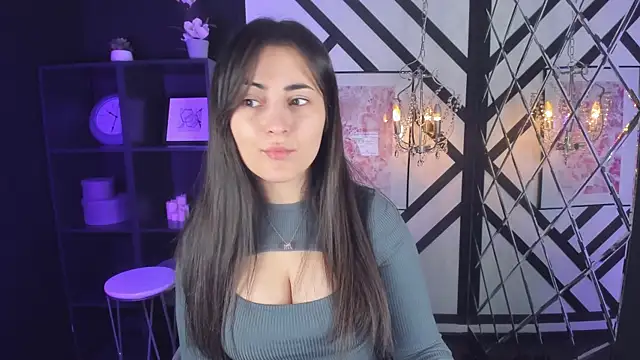 KylieMellow online show from 03/12/25, 05:46