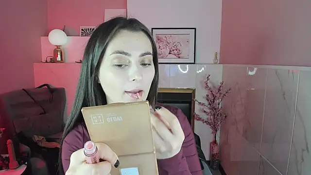 KylieMellow online show from 09/25/25, 02:10