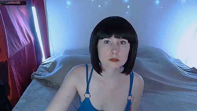 Snapshot of bekyboop chatting on 10/28/25, 10:41 bekyboop online show from 10/28/25, 10:41