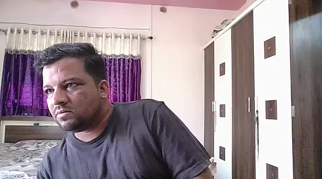 Snapshot of dhruv_love chatting on 02/19/25, 04:34 dhruv love online show from 02/19/25, 04:34