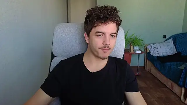 Remy Miles online show from 10/26/25, 07:03