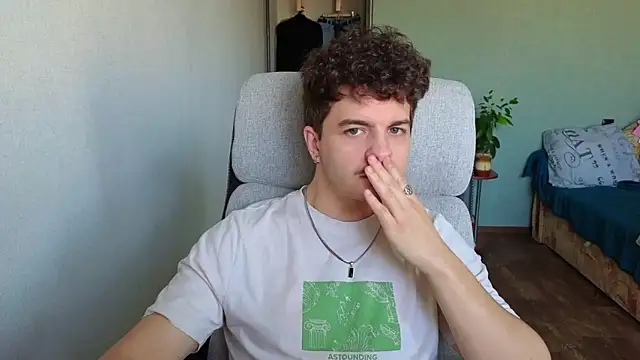 Remy Miles online show from 04/03/26, 04:32