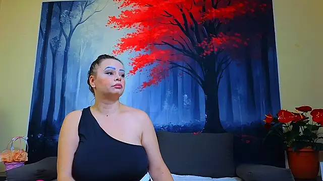 ElizabethEven online show from 02/11/25, 06:55