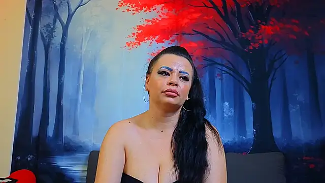 ElizabethEven online show from 02/18/25, 05:31