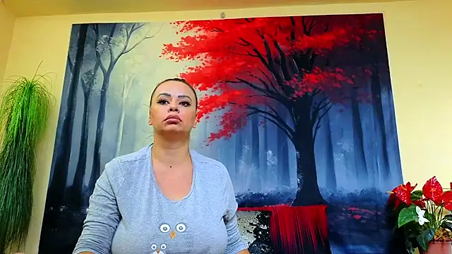 ElizabethEven online show from 10/01/25, 06:36