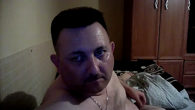 Snapshot of Novy73 chatting on 09/26/25, 09:30 Novy73 online show from 09/26/25, 09:30