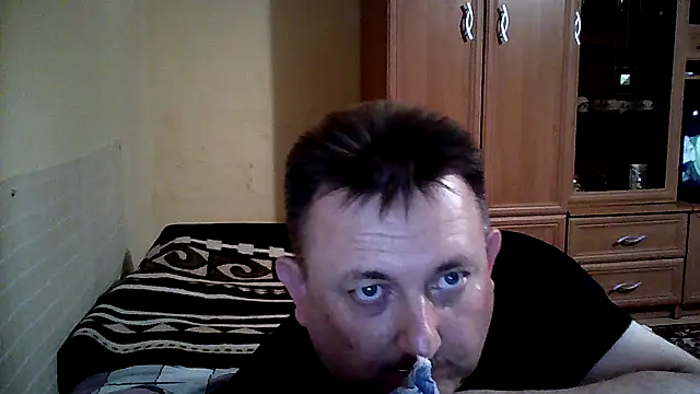 Snapshot of Novy73 chatting on 06/07/26, 09:40 Novy73 online show from 06/07/26, 09:40