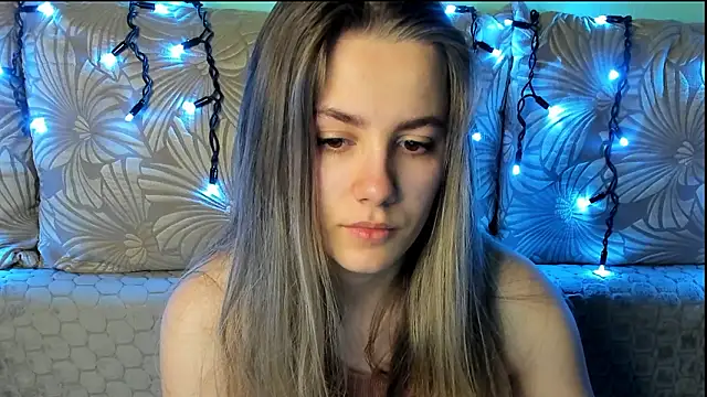 MaggieCake online show from 03/18/26, 02:47