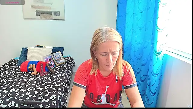 Snapshot of Naty_Stone chatting on 01/27/25, 07:13 Naty Stone online show from 01/27/25, 07:13