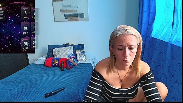 Snapshot of Naty_Stone chatting on 02/11/25, 07:48 Naty Stone online show from 02/11/25, 07:48