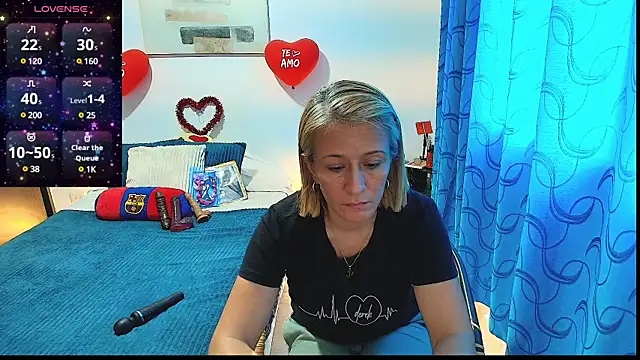 Snapshot of Naty_Stone chatting on 02/17/25, 08:36 Naty Stone online show from 02/17/25, 08:36