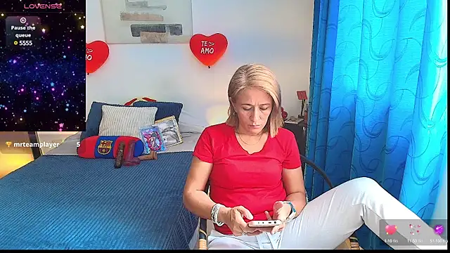 Snapshot of Naty_Stone chatting on 02/19/25, 05:38 Naty Stone online show from 02/19/25, 05:38