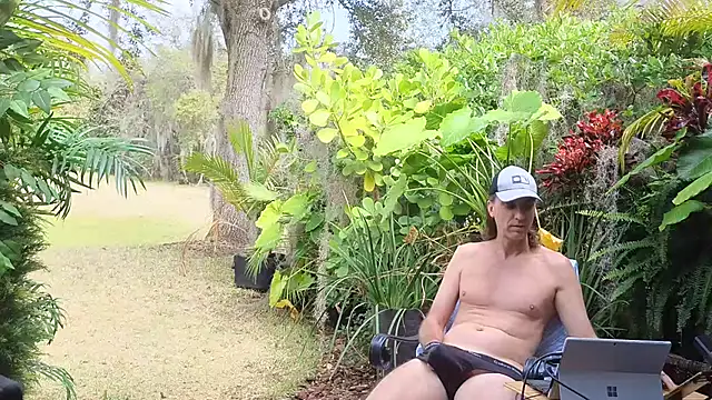 Snapshot of eliberator1777 chatting on 02/07/25, 06:02 eliberator1777 online show from 02/07/25, 06:02