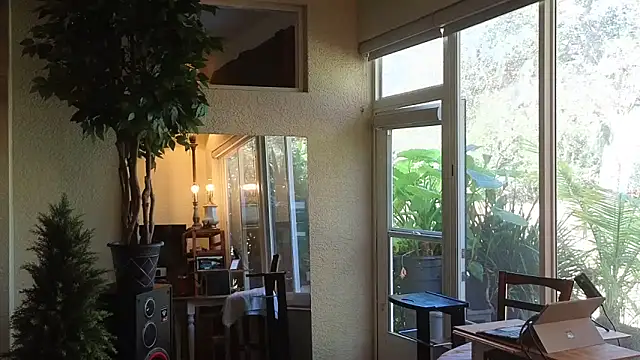 Snapshot of eliberator1777 chatting on 02/14/25, 03:58 eliberator1777 online show from 02/14/25, 03:58