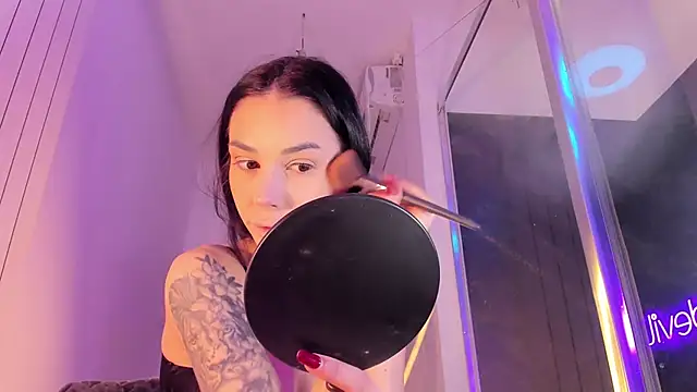 realhotfallingdevil online show from 02/19/26, 06:09