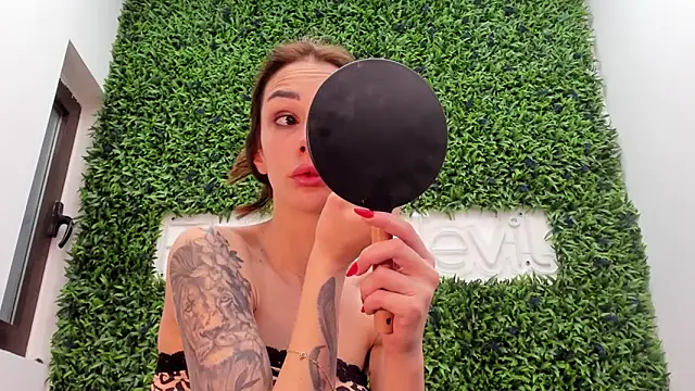 realhotfallingdevil online show from 04/07/26, 04:02