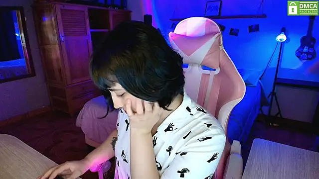 Snapshot of venus_666 chatting on 12/19/25, 11:56 venus 666 online show from 12/19/25, 11:56