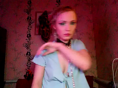 WildMissNiks online show from 11/29/25, 09:34