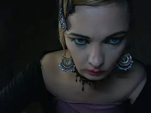 Snapshot of WildMissNiks chatting on 06/26/26, 07:35 WildMissNiks online show from 06/26/26, 07:35