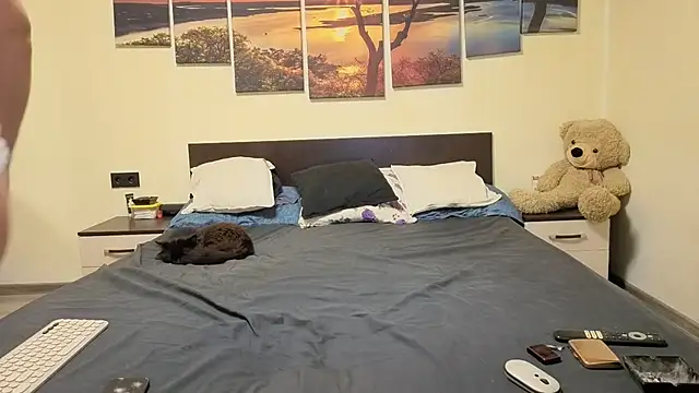 adelline online show from 03/19/26, 09:41