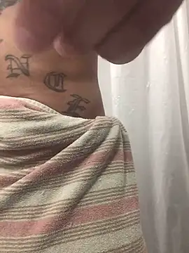 Snapshot of 69RIPsta69 chatting on 10/18/25, 03:42 69RIPsta69 online show from 10/18/25, 03:42