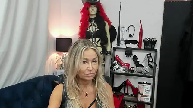 crystaLUX online show from 09/22/25, 05:20