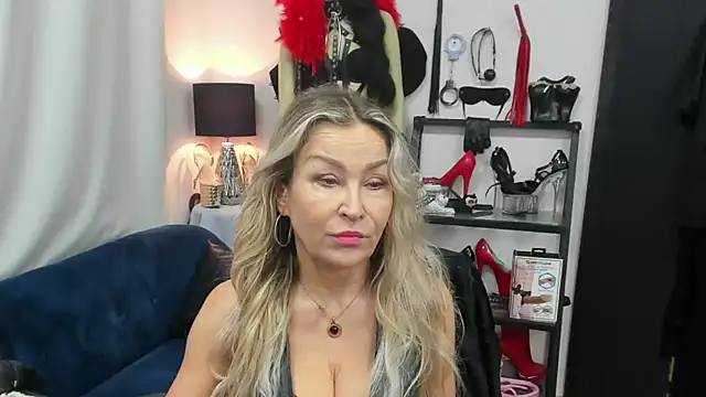 crystaLUX online show from 11/13/25, 05:28