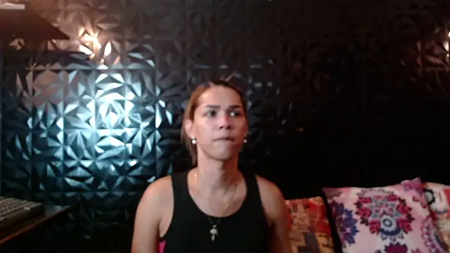 Snapshot of PINK__LOLA1 chatting on 06/19/26, 11:52 PINK LOLA1 online show from 06/19/26, 11:52