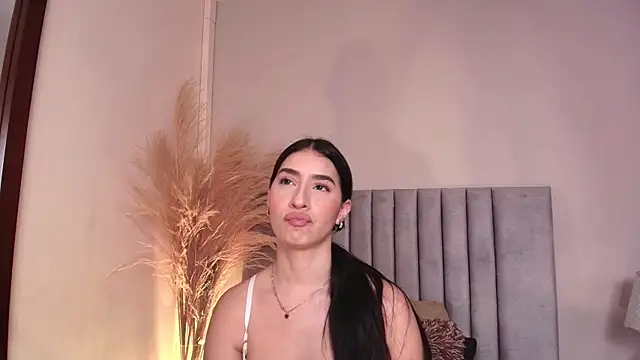 Snapshot of Christy_Sea chatting on 11/25/25, 06:30 Christy Sea online show from 11/25/25, 06:30