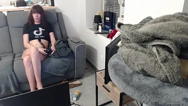 missthon0 online show from 12/03/25, 01:53