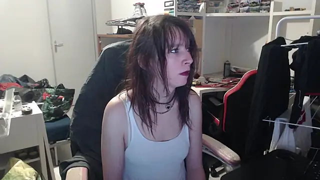 missthon0 online show from 03/02/26, 11:39